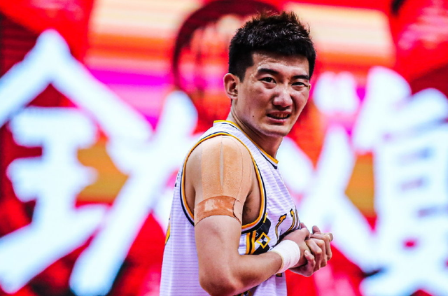 胡金秋手感滚烫，带领拜仁慕尼黑横扫切尔西，赛后一句话霸气侧漏(拜仁慕尼黑事不过三欧冠梦圆)